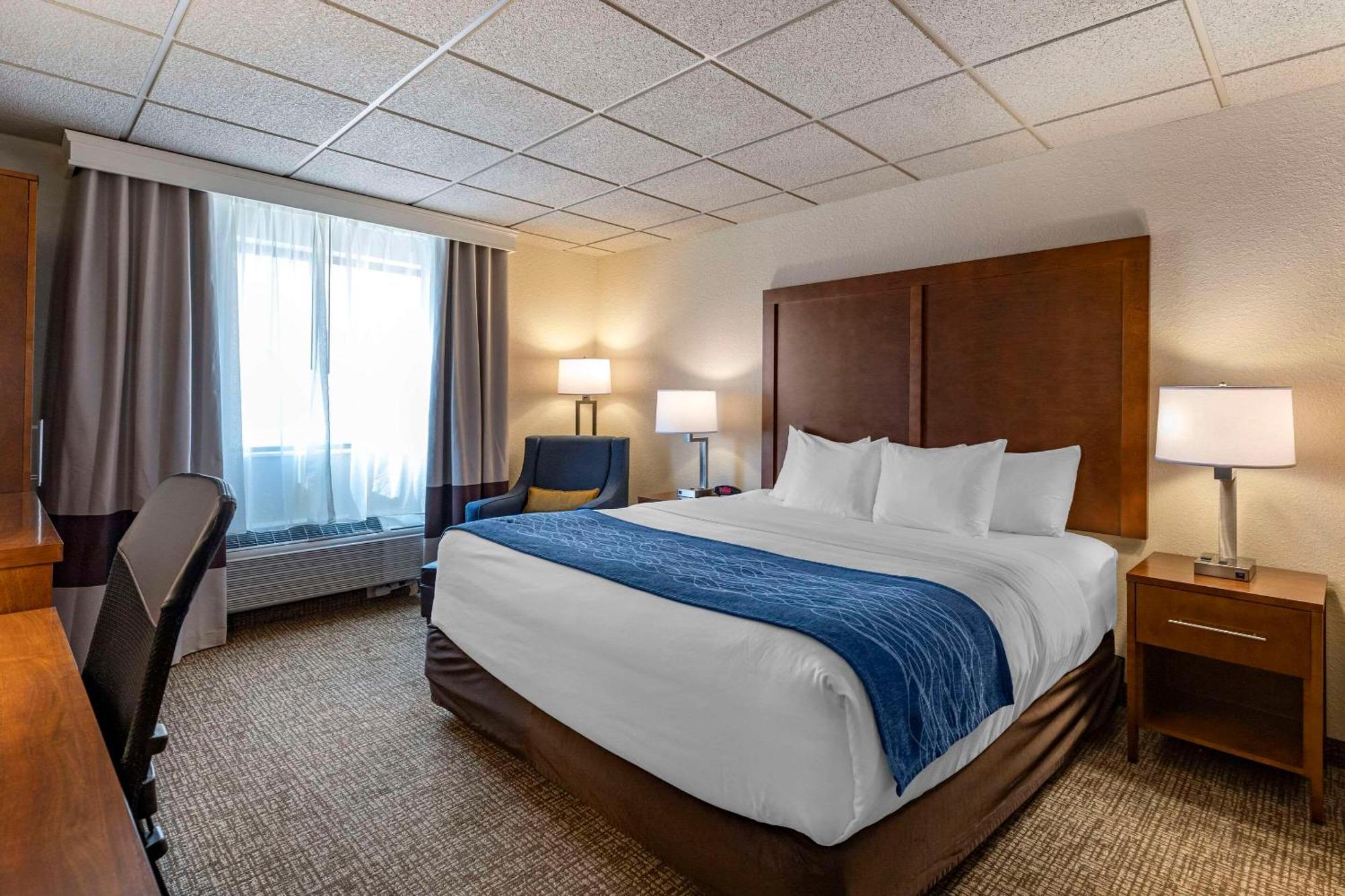 Comfort Inn & Suites Gateway To Glacier National Park Shelby Ngoại thất bức ảnh