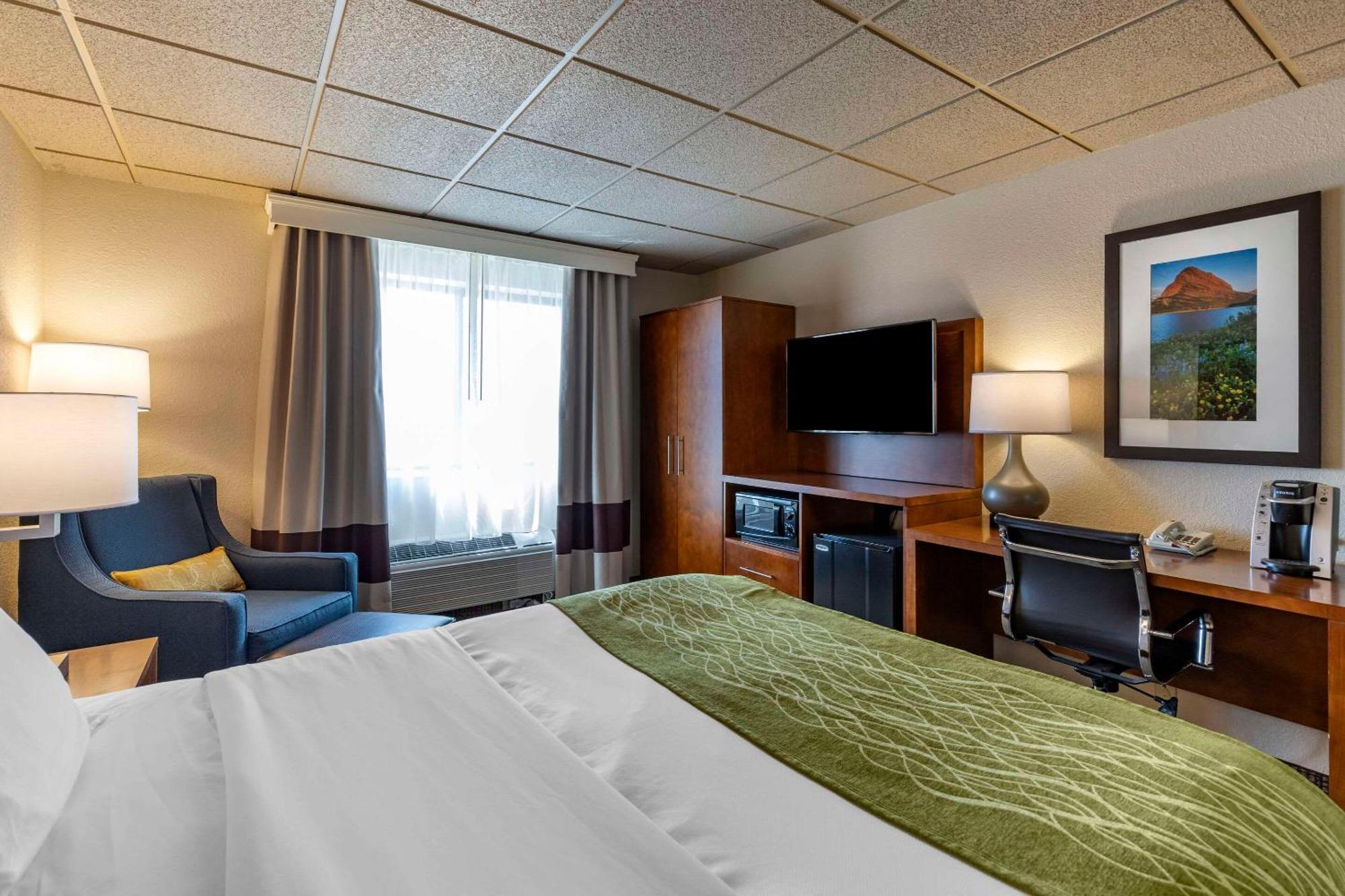 Comfort Inn & Suites Gateway To Glacier National Park Shelby Ngoại thất bức ảnh