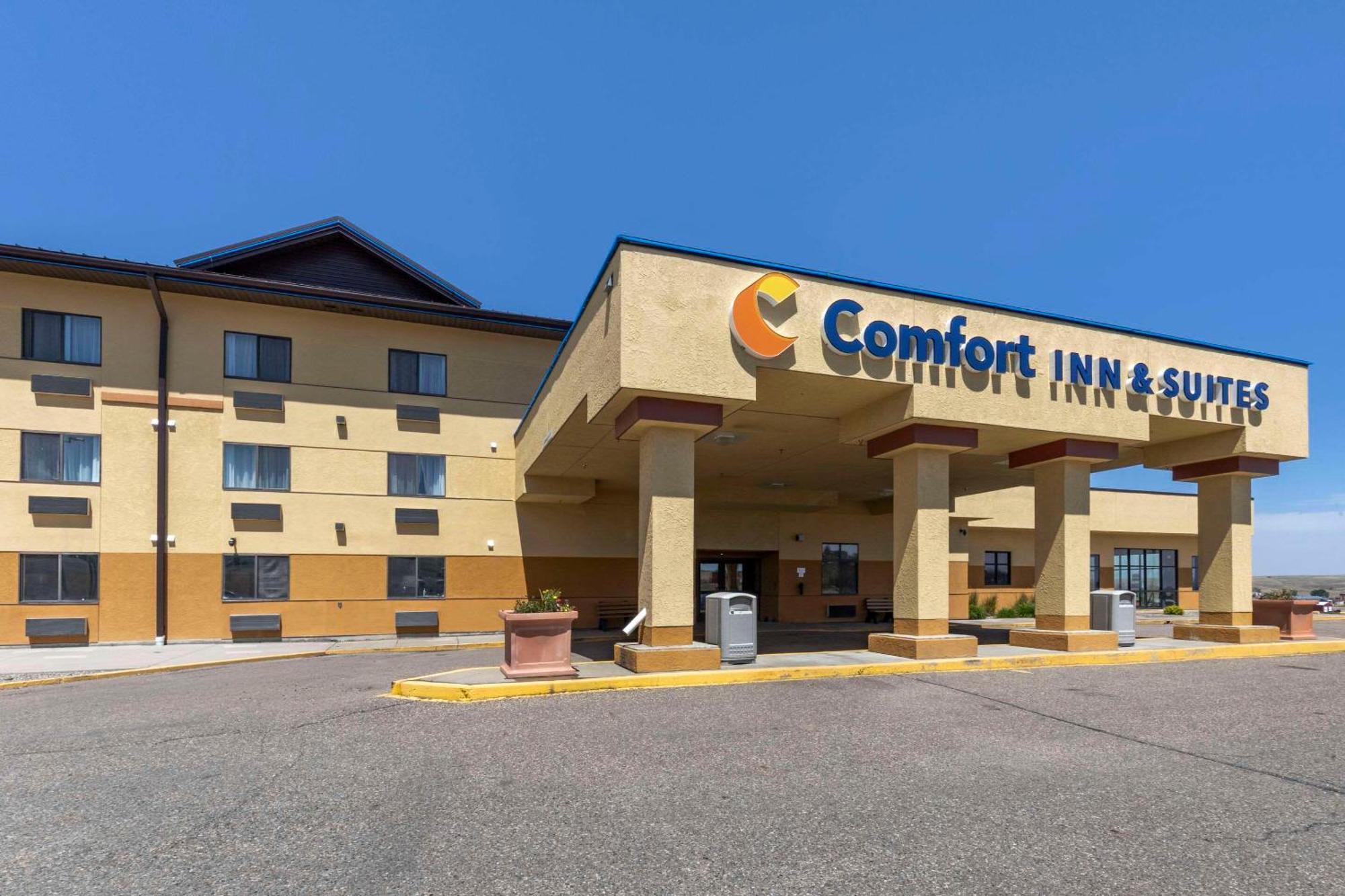 Comfort Inn & Suites Gateway To Glacier National Park Shelby Ngoại thất bức ảnh
